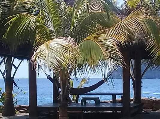 Castaway Surf Retreat 1 Hotel Sekongkang Buitenkant foto