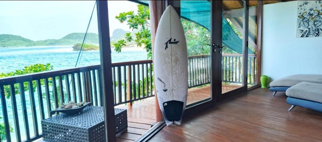 Castaway Surf Retreat 1 Hotel Sekongkang Buitenkant foto