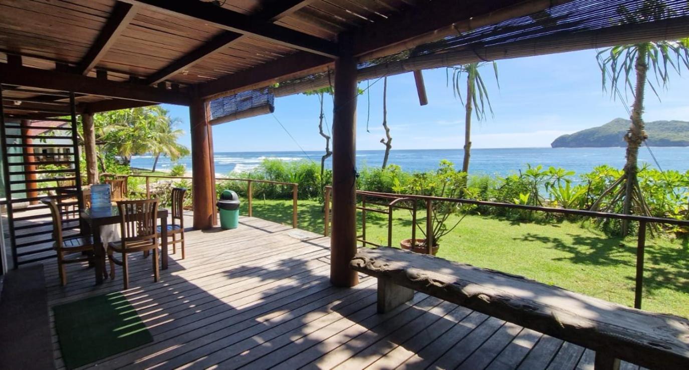 Castaway Surf Retreat 1 Hotel Sekongkang Buitenkant foto